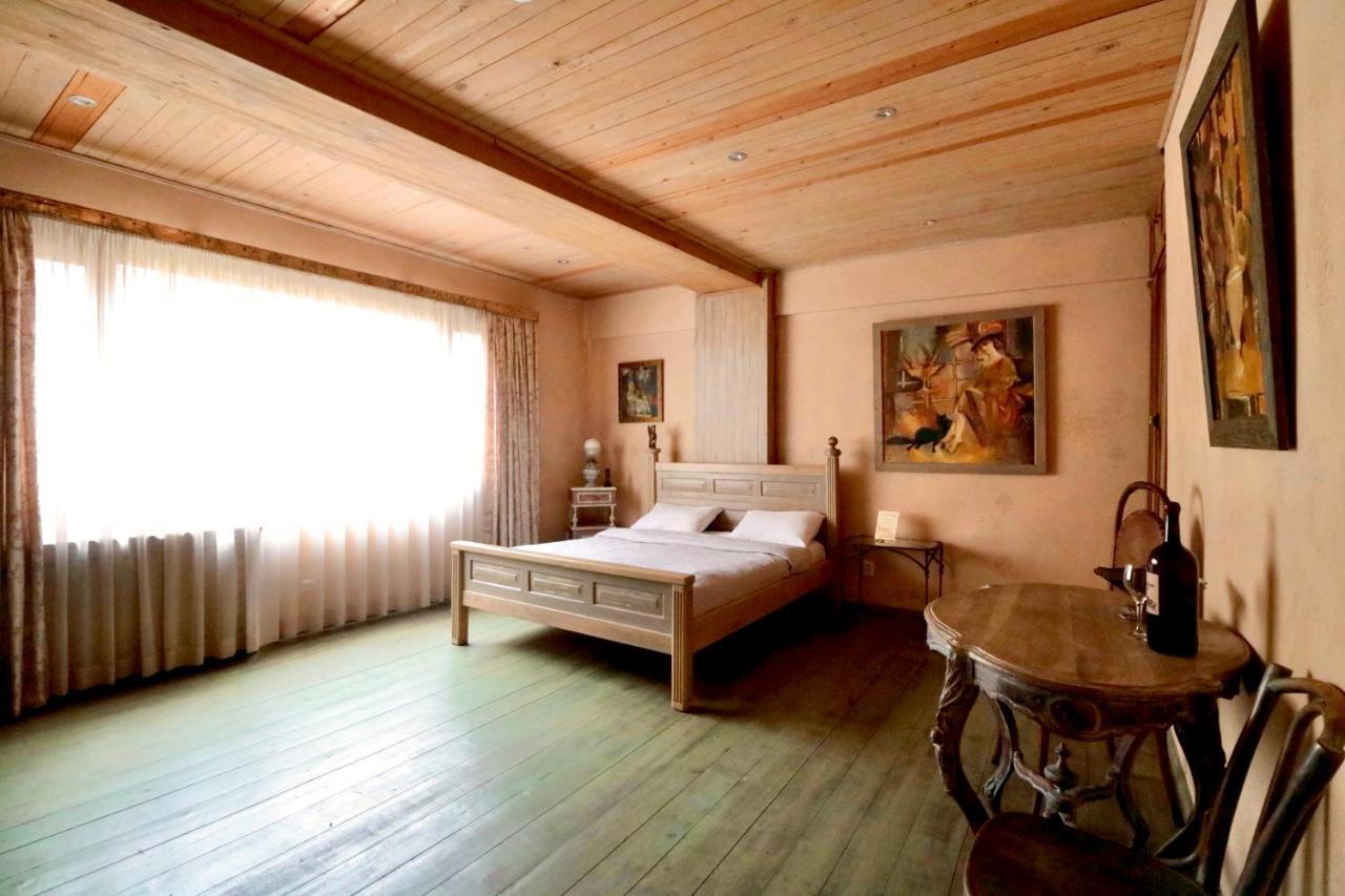 Artists Residence In Tbilisi Ngoại thất bức ảnh